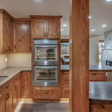 A Symphony of Digital Wellness & Artisan Knotty Alder Craftsmanship