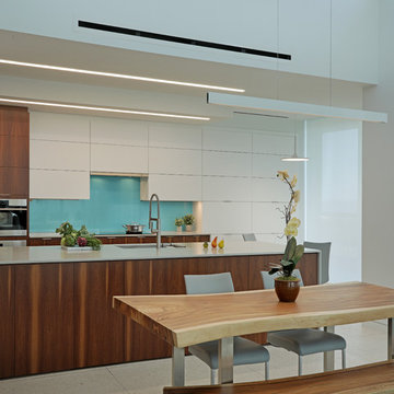Contemporary Longboat Penthouse