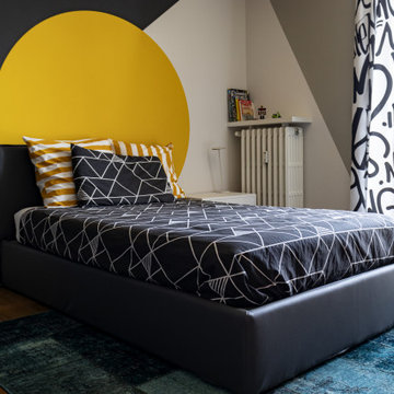 Yellow & Black Teen boy's bedroom