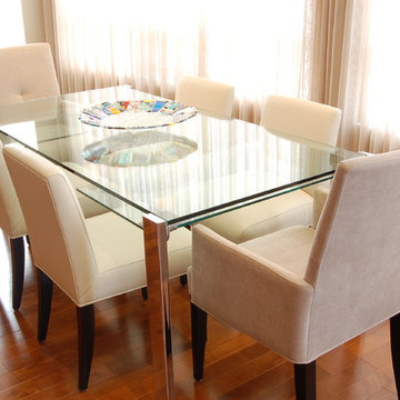 Going with the Flow -- A Contemporary Condo