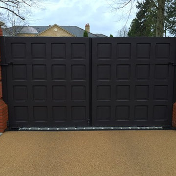 Is Painting Wooden gates a craftsman's artistic crime?