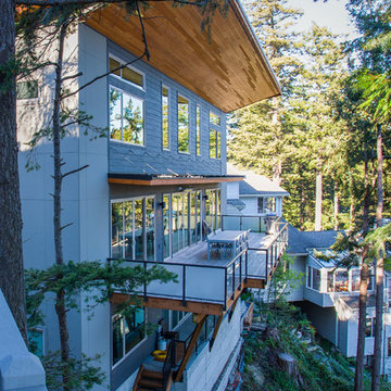 Mud Bay Residence