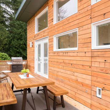 Eco-friendly backyard cottage for Houzz TV