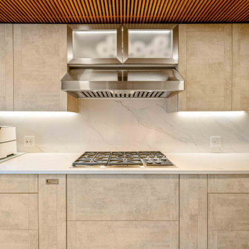 251 East 51