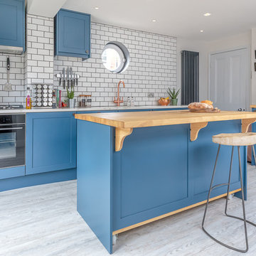 MeThD Custom Range Traditional Shaker-style kitchen