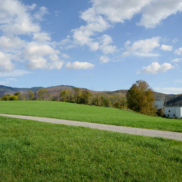 Fall Foliage Tour: Leaf-Peeping Fun Through Vermont