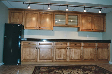 Basement - traditional basement idea in Detroit
