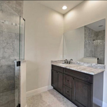 Blue Diamond 4 Bed 2 Bath 2 Car Garage