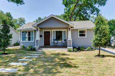 Traditional exterior home idea in Austin