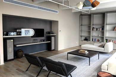 Minimalist living room photo in New York
