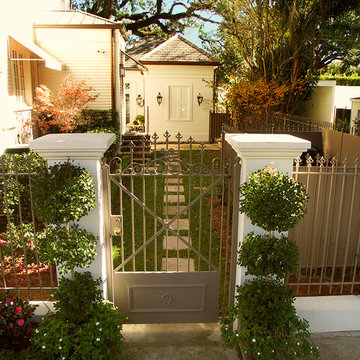 Rosa Park Residence - garden gate entry