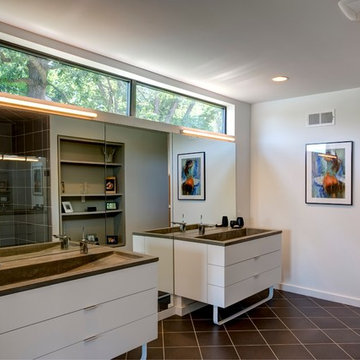 Weatherby Lake Residence
