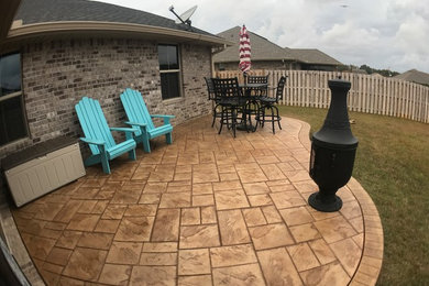 Example of an arts and crafts patio design in Other