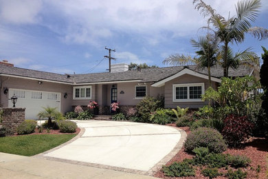 Home design - traditional home design idea in San Diego