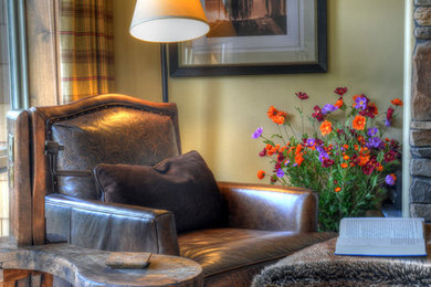 Mountain style master carpeted and beige floor bedroom photo in Seattle with beige walls