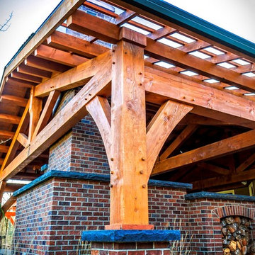 Outdoor Kitchen & Entertainment Patio