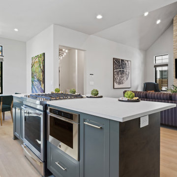 Woodland Style Discovery West