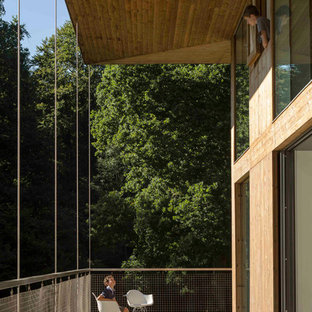 Cantilevered Deck | Houzz