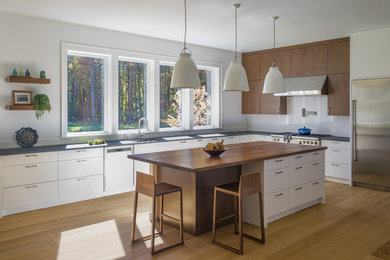 Contemporary l-shaped kitchen in Boston with an undermount sink.