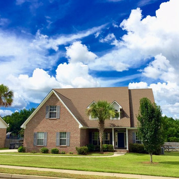 For sale - Spanish Fort Brick Two Story Home in Wakefield with Open Floor Plan