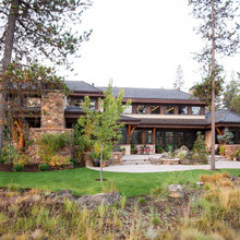 Lmhk's exterior