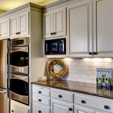 Get Rid of Yellow Oak - 1994 Home Receives a Face Lift & More
