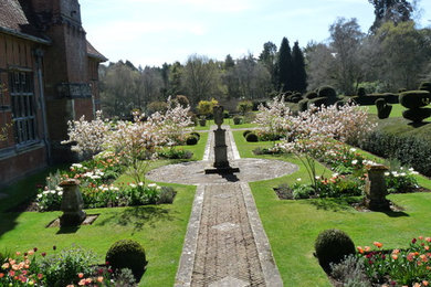 This is an example of a country garden in Wiltshire.