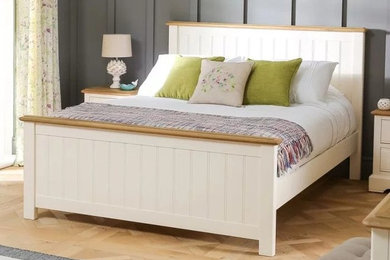Chatsworth Cream Painted 4ft 6in Double Bed