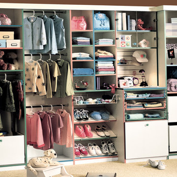 Custom Reach-in Closets