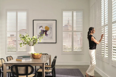 Dining room - dining room idea in New York