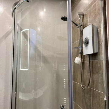 The Anstey Bathroom - RRP £15,000 - Luxe Price £12,500