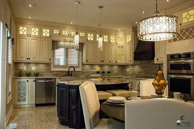 Kitchen - transitional kitchen idea in Toronto