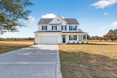 Example of an exterior home design in Raleigh