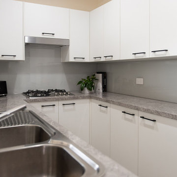 Flatpack Kitchen Reno in Sunshine