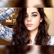 Jade Curtins foto