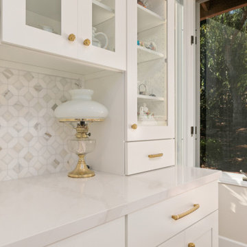 Classic white and gold kitchen