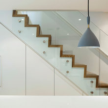 Stairs balustrade glass