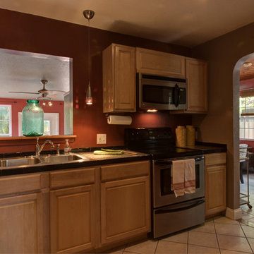 Staged Cozy 1940's St. Pete Bungalow