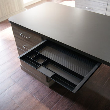 Campania Home Office I SpaceManager Closets