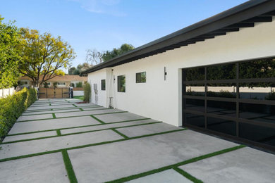 Garage - garage idea in Seattle