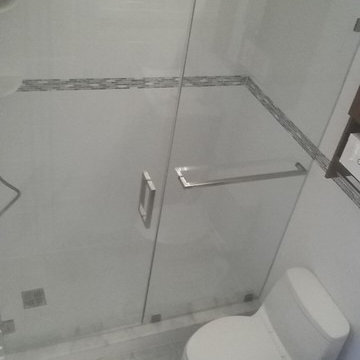 Frameless Corner Glass Showers