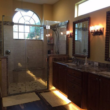 Traditional Master Bathroom