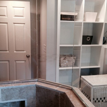 Bathroom in Bay