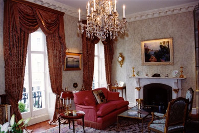 Photo of a traditional living room in London.