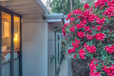 Contemporary exterior home idea in Vancouver