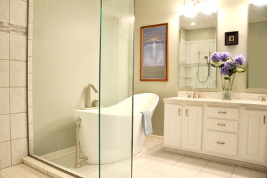 Example of a trendy bathroom design in Indianapolis