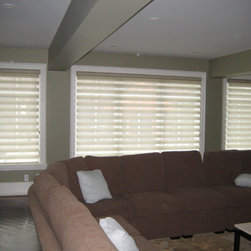 Birchview Drive, Lorne Park, Misissauga - Window Blinds
