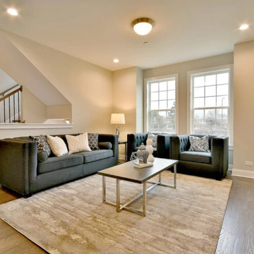 Beautiful Row-homes Ideally located in Downtown Mount Prospect