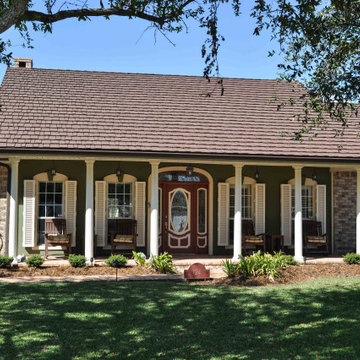 Metal Roofing - Classic Manor Shake in Mustang Brown
