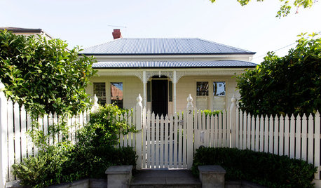 My Houzz: The Stylish Home Behind a White Picket Fence